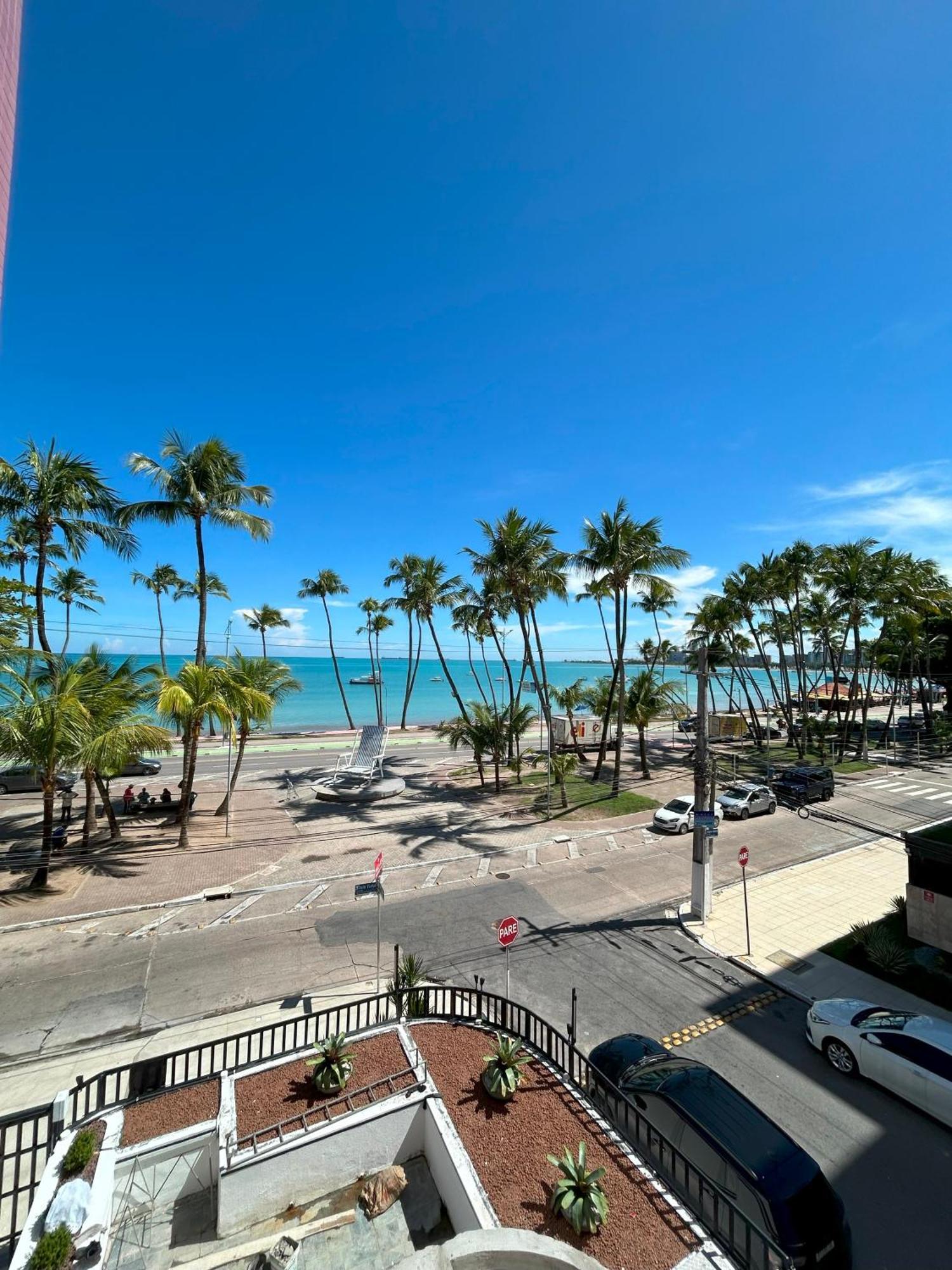Flat Beira Mar Ponta Apartamento *